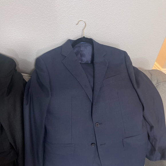 Mens suits - Picture 4 of 4